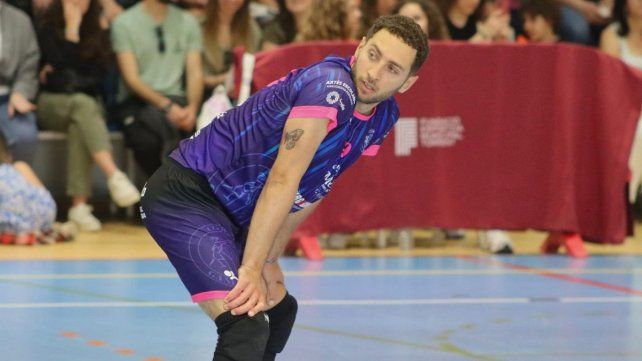 Santiago Escanes busca el sueño nacional con Club Voleibol Gandia. Santiago Escanes busca el sueño nacional con Club Voleibol Gandia.