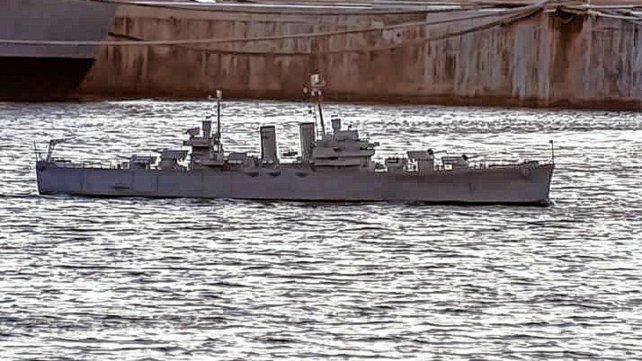 La réplica del crucero General Belgrano emocionó a los presentes La réplica del crucero General Belgrano emocionó a los presentes