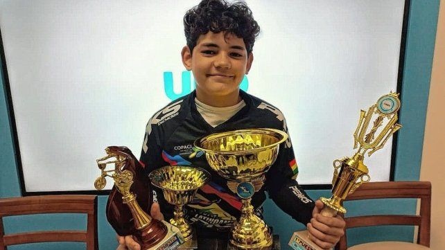 Ciro Podestá fue primero en el Argentino y en la Copa Latina. Ciro Podestá fue primero en el Argentino y en la Copa Latina.