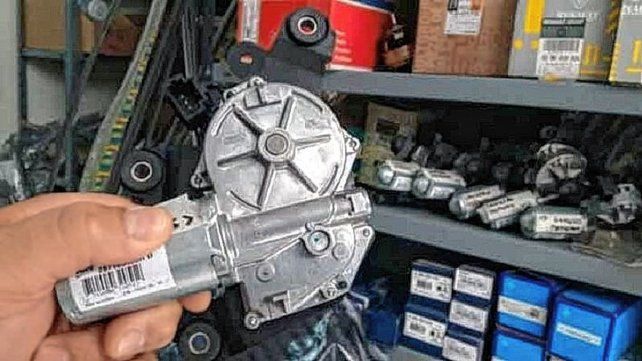 Repuestos para autos importados son los más afectados Repuestos para autos importados son los más afectados