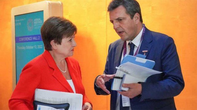 El personal técnico del FMI y las autoridades argentinas llegaron a un acuerdo a nivel de personal técnico sobre las revisiones quinta y sexta combinadas del acuerdo de servicio ampliado del Fondo, anunció formalmente hoy el organismo internacional.