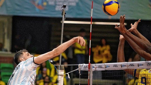 El paranaense Luciano Vicentín es uno de los titulares de la Albiceleste. El paranaense Luciano Vicentín es uno de los titulares de la Albiceleste.