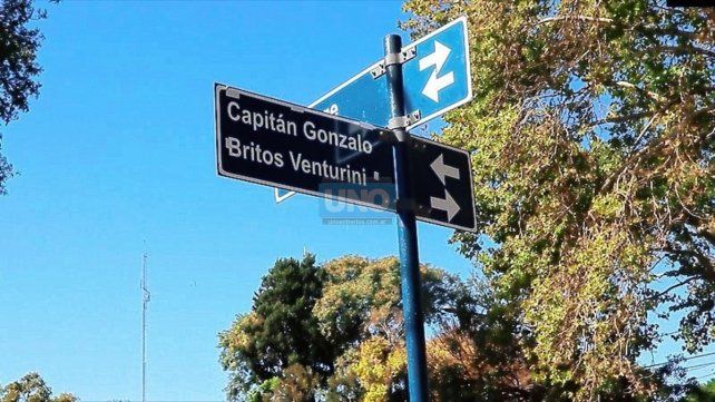 En el sudeste de Paraná se realizó la ceremonia que tuvo la participación de ediles, autoridades de la II Brigada Aérea, amigos y familiares. 