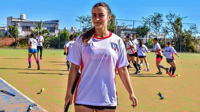 Angelina Hillairet, jugadora del seleccionado. Angelina Hillairet, jugadora del seleccionado.