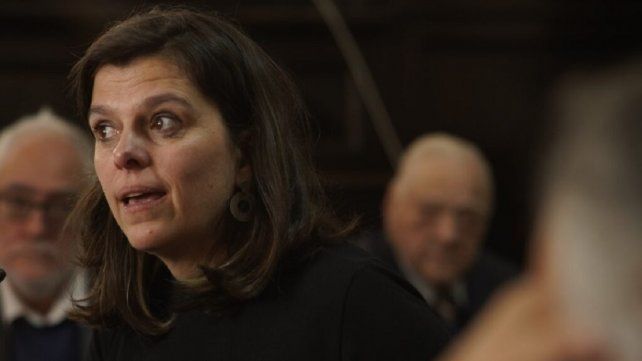 Sabrina Gullino Valenzuela Negro. Sabrina Gullino Valenzuela Negro.