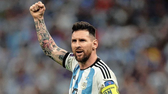 Argentina derrota a Croacia. Messi convirtió el suyo de penal.