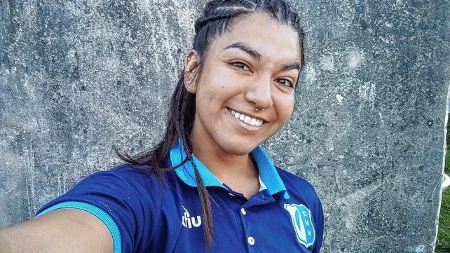 Andrea Saravia, arquera de Mariano Moreno, pasó por La Selfie y contestó las preguntas.