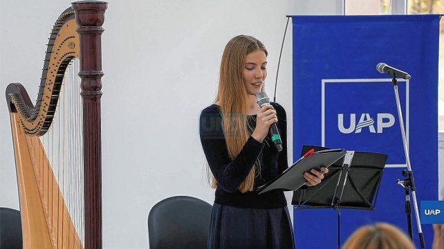 Cursado. "La parte práctica manual me atrapó y la variedad de actividades. Comenzar a interactuar con pacientes desde el tercer año me motivó mucho", explicó Anna.