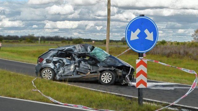 El accidente se registró en el peligroso cruce de rutas donde ya han ocurrido otros choques.