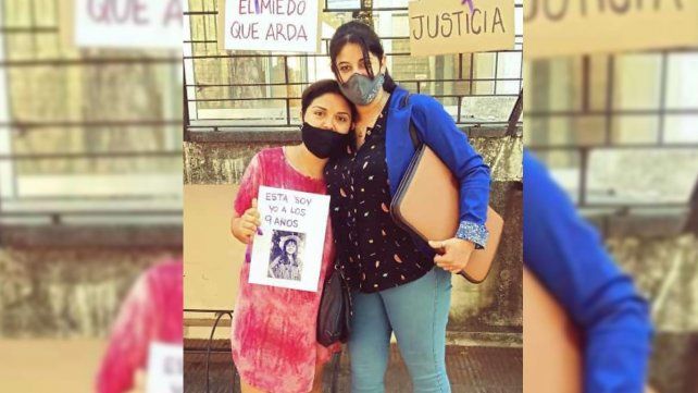 Belén y su abogada Valeria Burkhard.