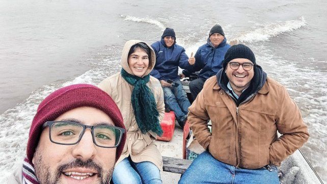 Testimonio. El grupo integrado por sacerdote, diácono y catequista se trasladaron hasta la capilla de la isla para asistir espiritualmente a los niños que hacen catequesis. Testimonio. El grupo integrado por sacerdote, diácono y catequista se trasladaron hasta la capilla de la isla para asistir espiritualmente a los niños que hacen catequesis.