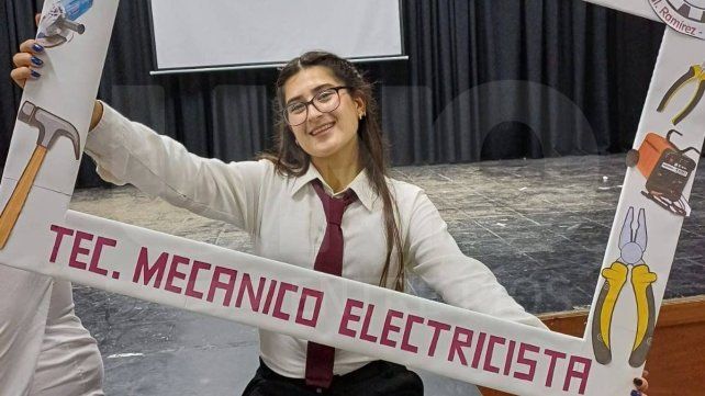 De luchar contra un síndrome a recibirse como mecánica electricista: la historia de Desireé Morkel De luchar contra un síndrome a recibirse como mecánica electricista: la historia de Desireé Morkel
