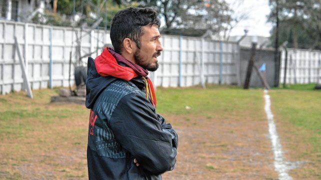 Sergio Chitero, entrenador de Atlético Neuquén. Sergio Chitero, entrenador de Atlético Neuquén.