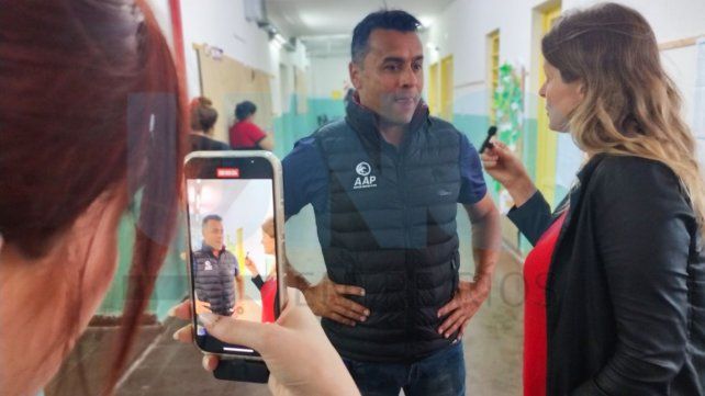 Andrés Laumann. Andrés Laumann.