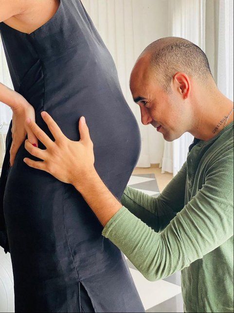 Nació Agustín, el hijo de Abel Pintos y Mora Calabrese