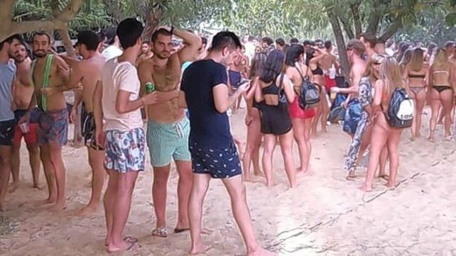 Descontrol en islas: m&aacute;s de 2.000 personas en fiesta y sin permisos