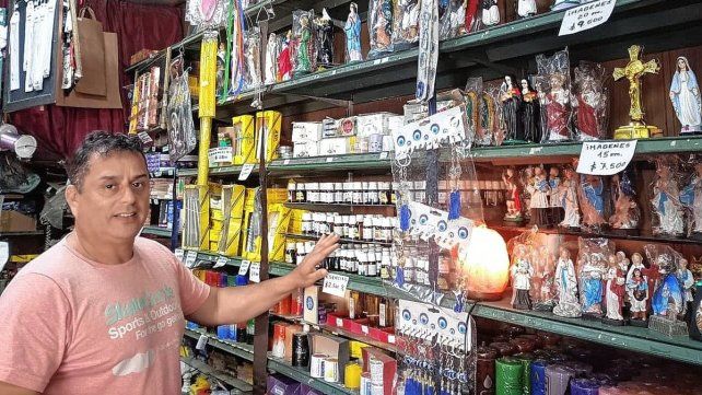 Daniel es propietario de una sanatería y contó qué es lo que más buscan los paranaenses en esta fecha Daniel es propietario de una sanatería y contó qué es lo que más buscan los paranaenses en esta fecha