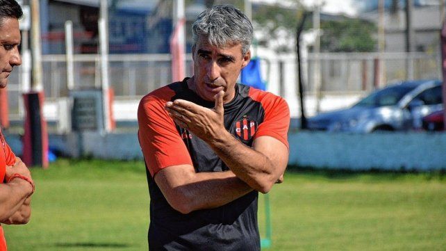 Gabriel Gómez tendría confirmado 9 de los 11 titulares que visitarán a Los Andes. Gabriel Gómez tendría confirmado 9 de los 11 titulares que visitarán a Los Andes.