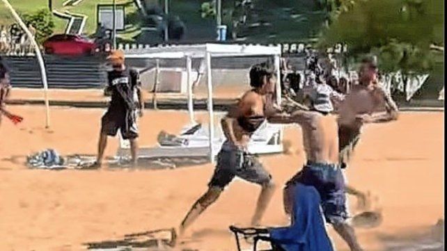 Violento hecho en el balneario Municipal de Paraná terminó con un apuñalado.