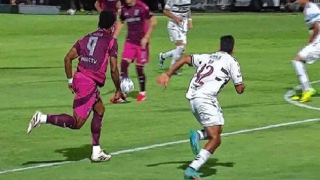 River y Platense se enfrentan en Vicente López River y Platense se enfrentan en Vicente López