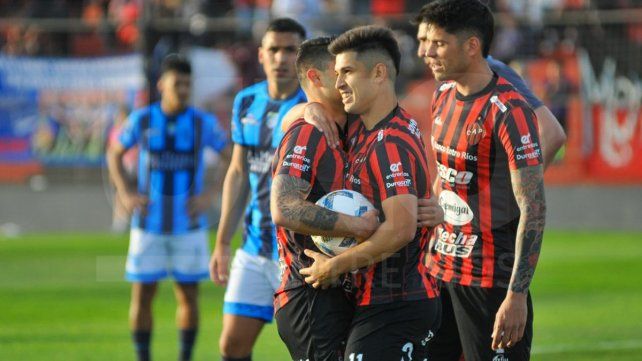 En su última presentación Patronato aseguró su permanencia en la Primera Nacional. En su última presentación Patronato aseguró su permanencia en la Primera Nacional.