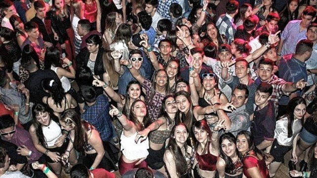 Escuelas reúnen a padres, por el Último Primer Día de clases