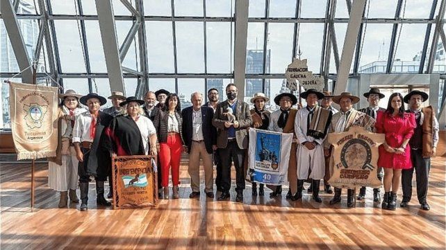 Grupos de todo el país impulsan el reconocimiento del gaucho a nivel mundial.