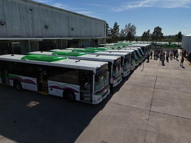 Los colectivos de la empresa San José comenzarán circular este domingo en Paraná. Los colectivos de la empresa San José comenzarán circular este domingo en Paraná.