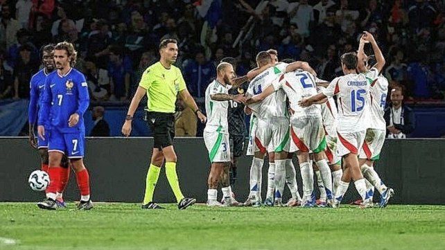 Italia derrotó a Francia 3 a 1 Italia derrotó a Francia 3 a 1
