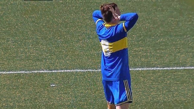 El entrerriano Jabes Saralegui marcó para la Reserva y festejó como su ídolo.