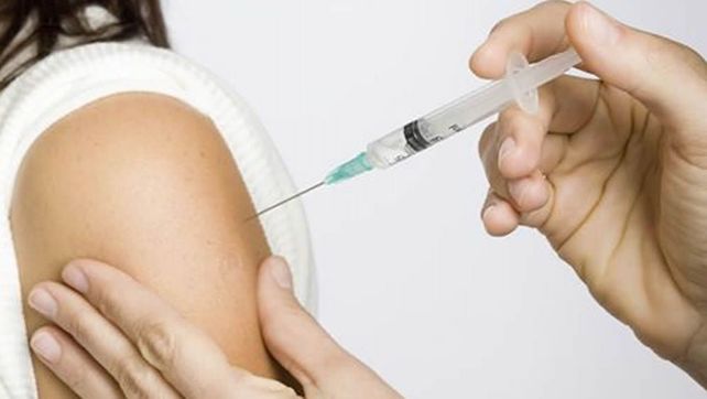 Calendario obligatorio. La inmunización contra el HPV en niñas y niños desde los 11 años ayuda a evitar cáncer de cuello de útero. Calendario obligatorio. La inmunización contra el HPV en niñas y niños desde los 11 años ayuda a evitar cáncer de cuello de útero.