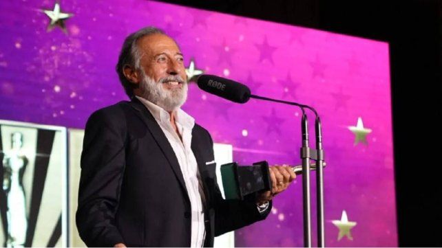 Guillermo Francella se llevó el Oro del Martín Fierro de Cine 2024 Guillermo Francella se llevó el Oro del Martín Fierro de Cine 2024