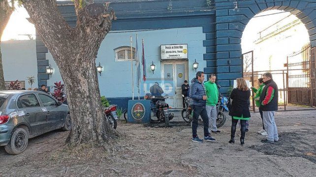 Los trabajadores se presentaron en la Comisaría Tercera para realizar una exposición dado que los despidos no fueron comunicados de modo formal mediante telegrama.