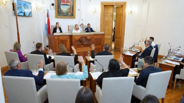 El Concejo Deliberante de Paraná aprobó por unanimidad la reducción de la Tasa de Alumbrado.