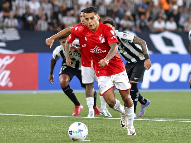 Estudiantes perdió en el cierre del partido jugado en Brasil. Estudiantes perdió en el cierre del partido jugado en Brasil.