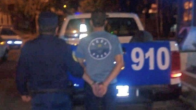 Violó la restricción y terminó detenido por la Policía
