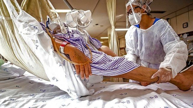 La falta de planificación del gobierno de Bolsonaro llevó al colapso total del sistema sanitario.