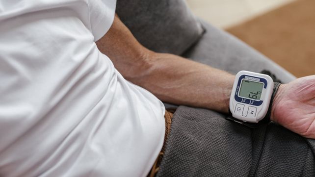 La hipertensión es uno de los factores de riesgo La hipertensión es uno de los factores de riesgo