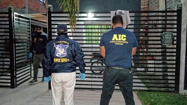 Por el homicidio de Cornalis, detuvieron a dos hombres en Paraná. El Papa Francisco se interesó por la familia de la victima.