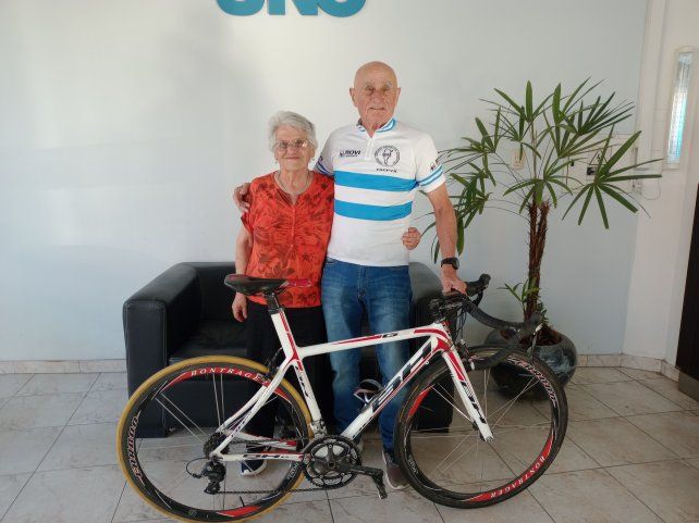 José Machado junto a su señora Silvia. José Machado junto a su señora Silvia.