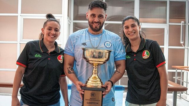 En 2022 Paraná regresó de Tucumán con el trofeo de campeón.