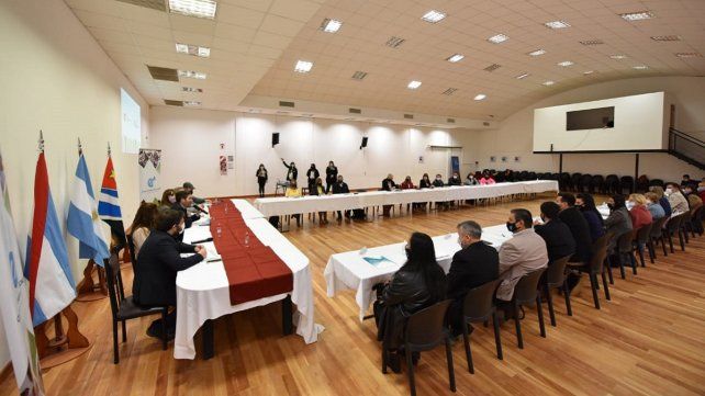 En Villaguay, analizaron y definieron las condiciones de la presencialidad plena.