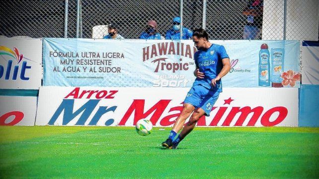 Gabriel Pusula, en su paso por Jicaral de Costa Rica.