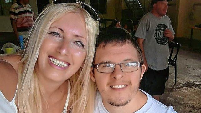 Sandra Villaba se destaca en Paraná por su labor solidaria Sandra Villaba se destaca en Paraná por su labor solidaria