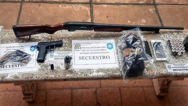 Había droga y armamento en varias de las viviendas de Concordia allanadas por el violento robo.