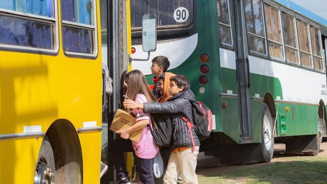 Inaubepro reestablecerá el transporte escolar para la Escuela NINA NEP Nº 9 de Santa Elena Inaubepro reestablecerá el transporte escolar para la Escuela NINA NEP Nº 9 de Santa Elena