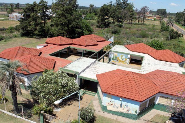 Escuela de Concordia sin clases por reclamo. Escuela de Concordia sin clases por reclamo.