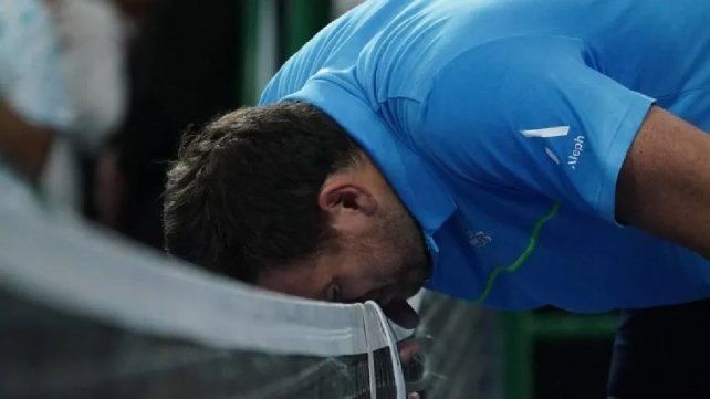 Del Potro y el último beso a la red. Del Potro y el último beso a la red.
