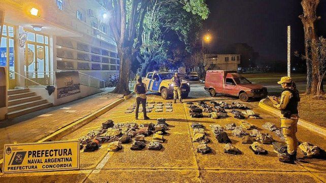 Contrabando con detenidos. Contrabando con detenidos.