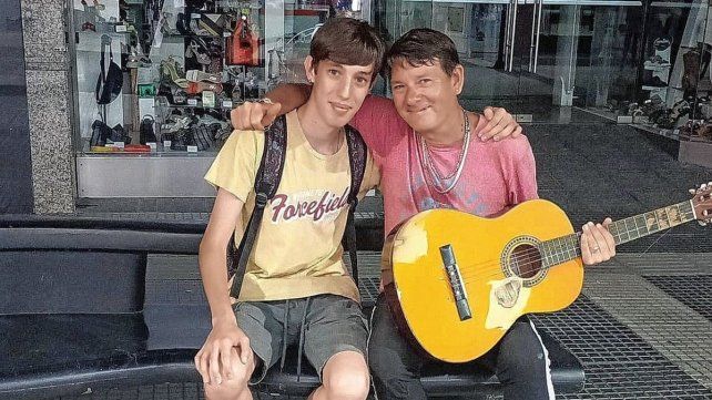 Juancito Palavecino es muy querido por la gente. Juancito Palavecino es muy querido por la gente.